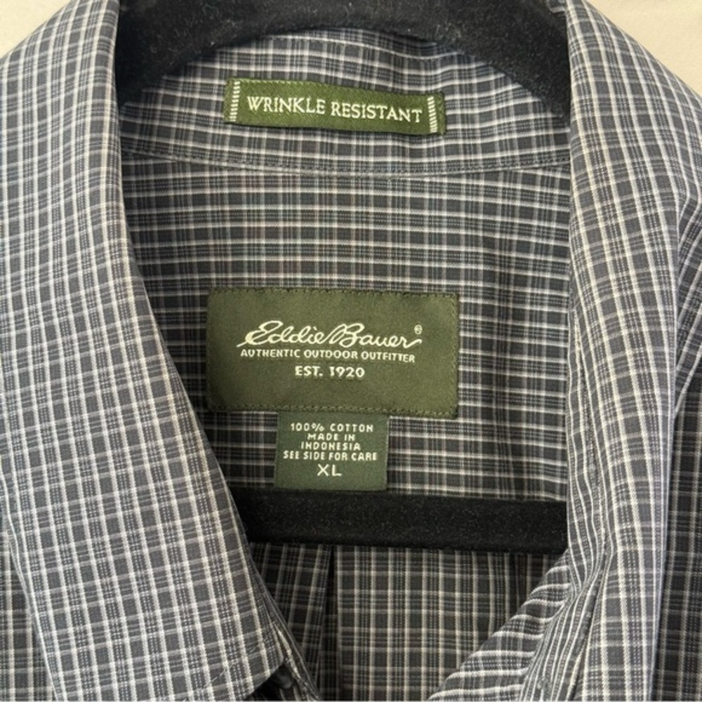 Eddie Bauer Men's Long Sleeve 100% Cotton Button Down Shirt, XL - Picture 3 of 5